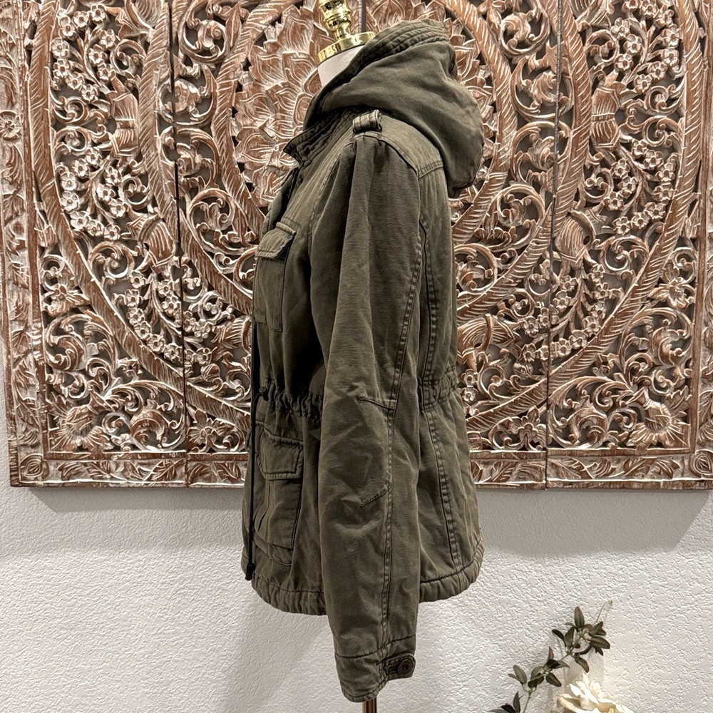 Levi’s Utility Military Style Hooded Jacket, Army Green, Sherpa Lined- size M - Picture 7 of 16